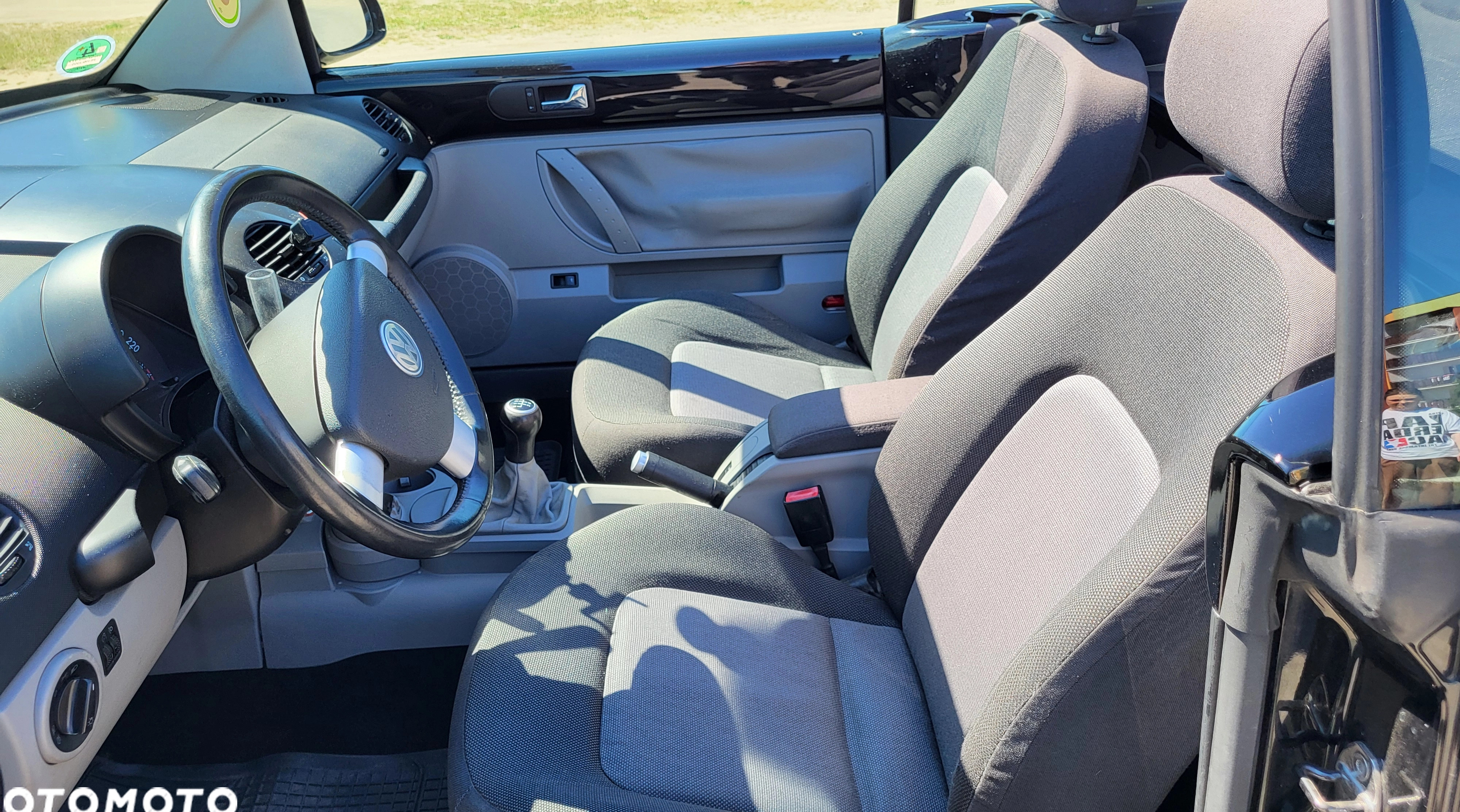 Volkswagen New Beetle cena 12999 przebieg: 185000, rok produkcji 2004 z Piła małe 326